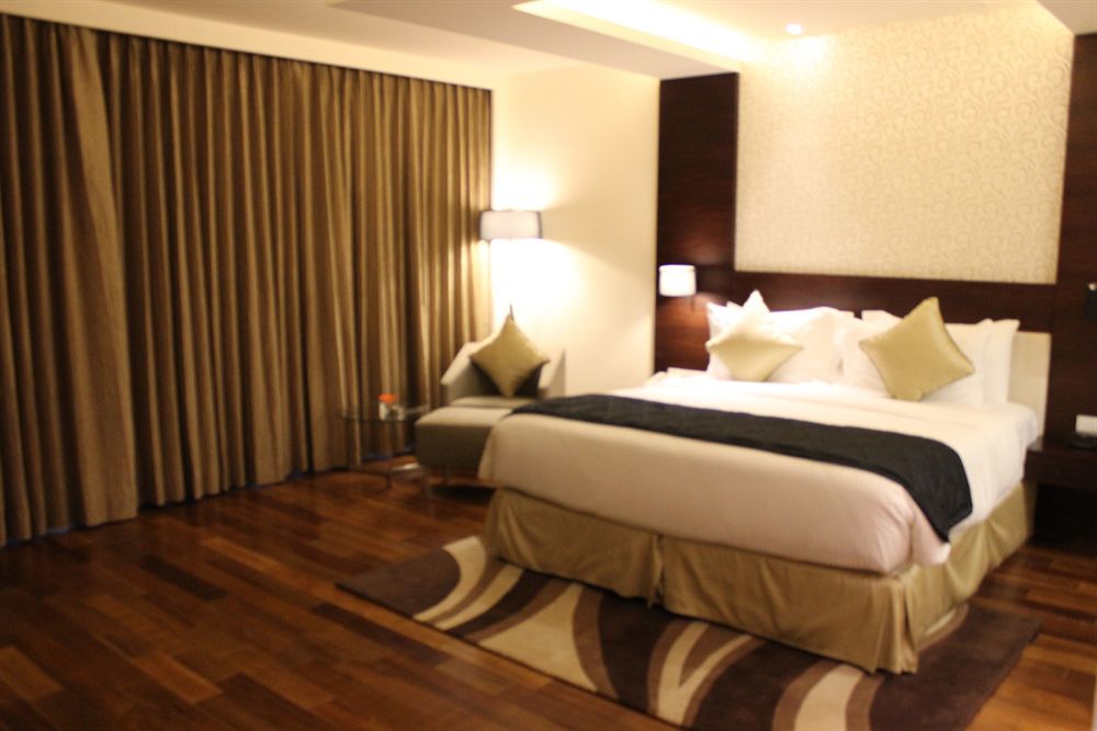 Howard Johnson By Wyndham, Hebbal, Bengaluru Exteriér fotografie