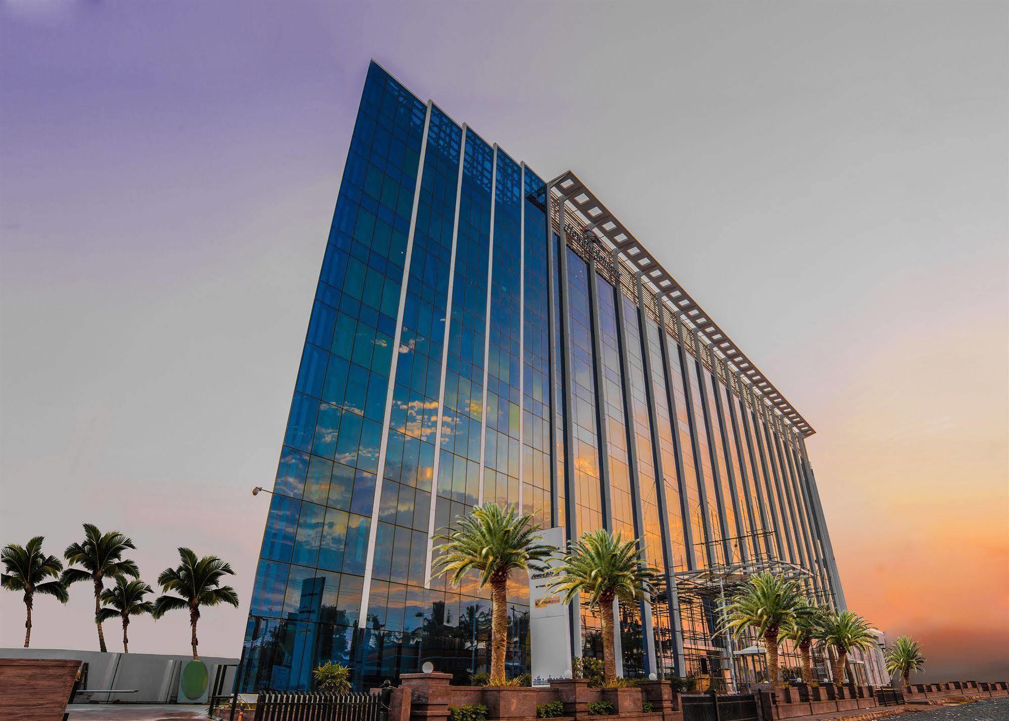 Howard Johnson By Wyndham, Hebbal, Bengaluru Exteriér fotografie