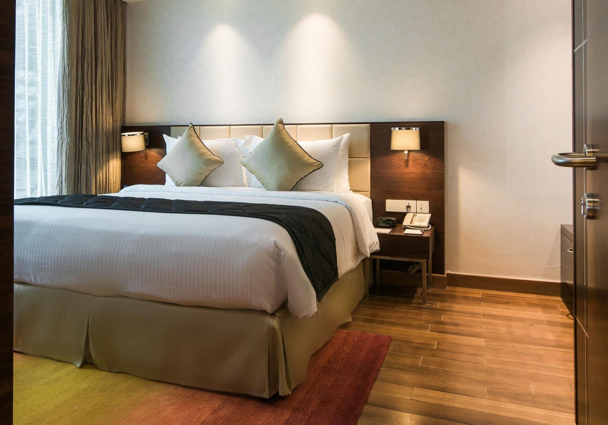 Howard Johnson By Wyndham, Hebbal, Bengaluru Exteriér fotografie