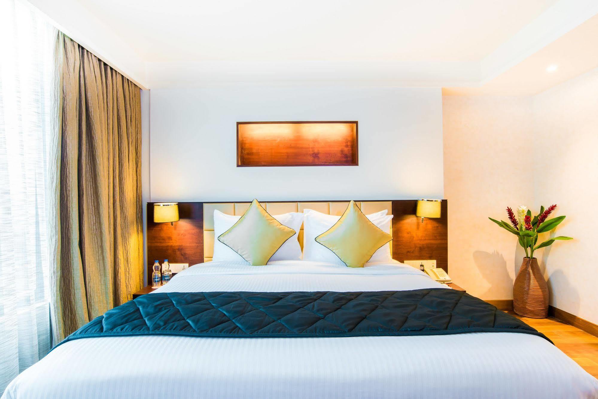 Howard Johnson By Wyndham, Hebbal, Bengaluru Exteriér fotografie