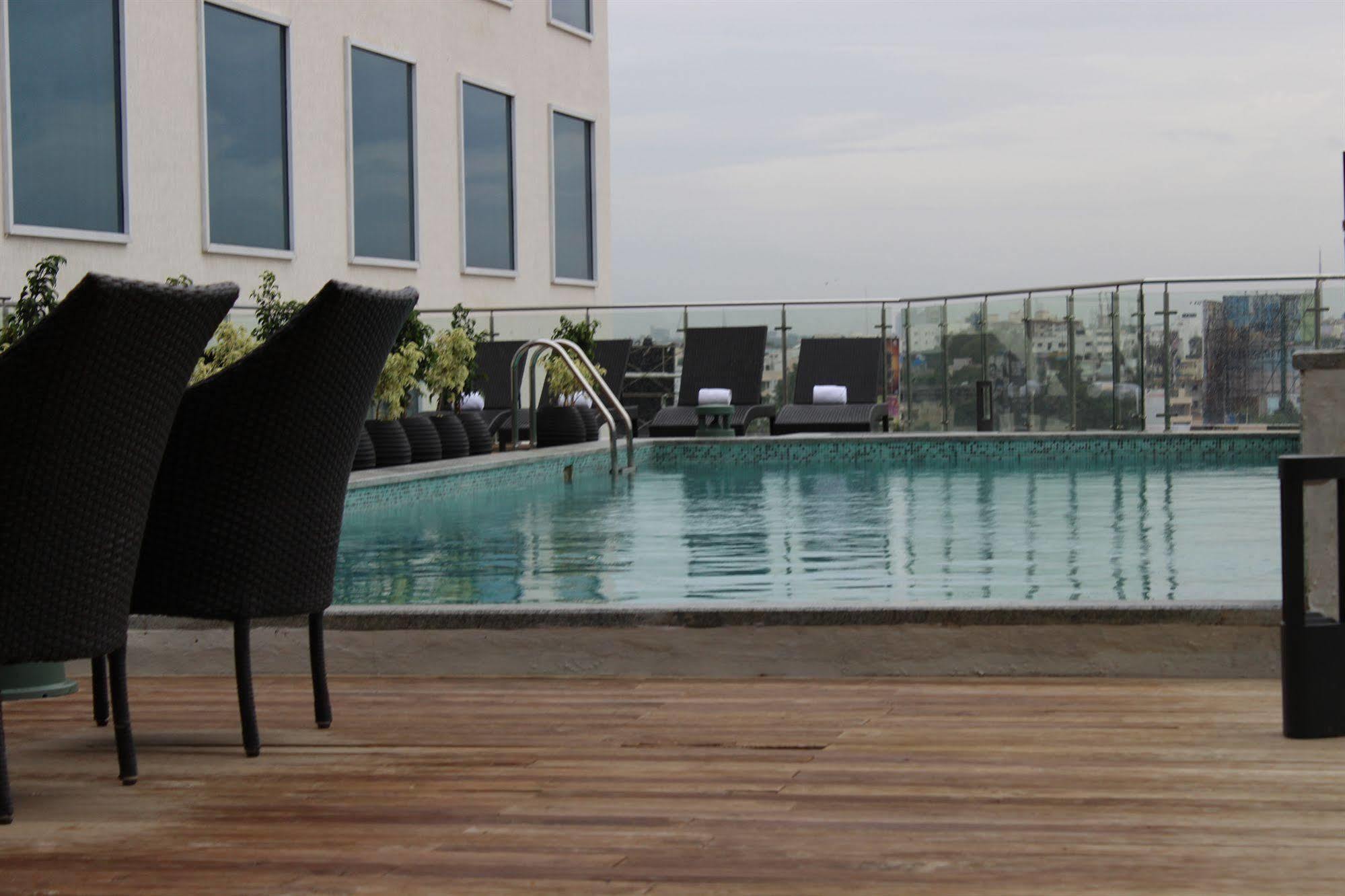 Howard Johnson By Wyndham, Hebbal, Bengaluru Exteriér fotografie